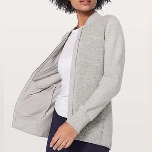 Lululemon ‘stand out’ Sherpa jacket size 4 like new